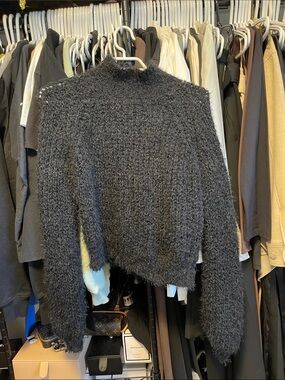 KENDALL + Kylie sweater